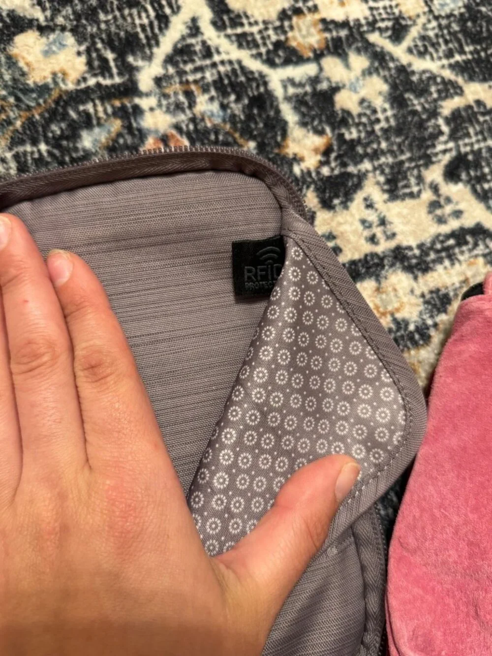 Lug Tandem RFID Quilted Zip Around Wallet Wristlet Gray Taupe Organizer